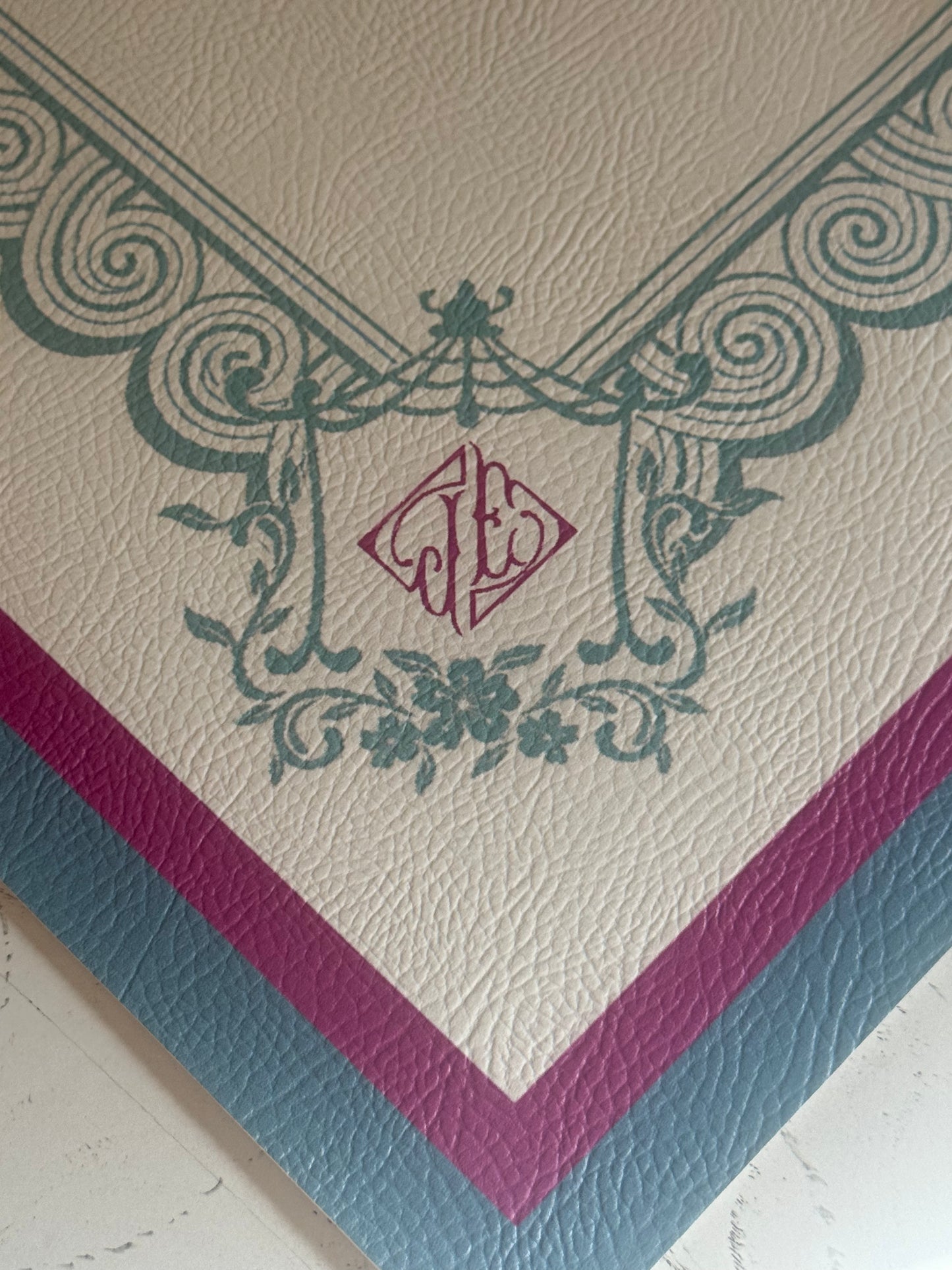 D'or Far East Leatherette Mat - Pearl White